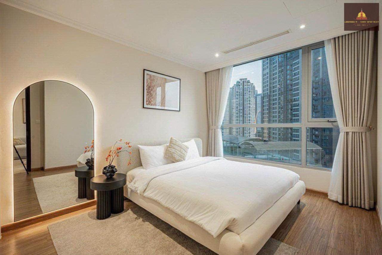 Landmark 81 - Sunny *