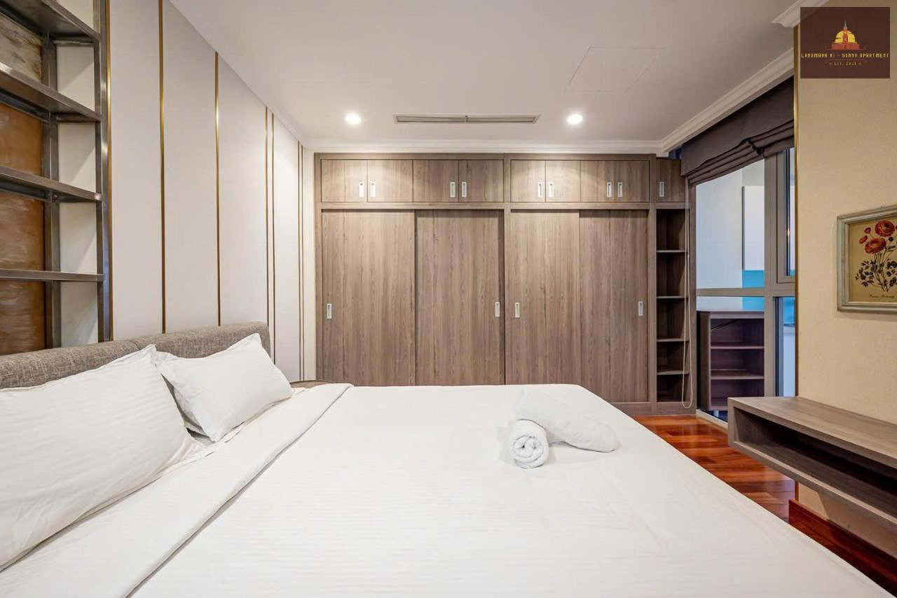 Landmark 81 - Sunny Apartment