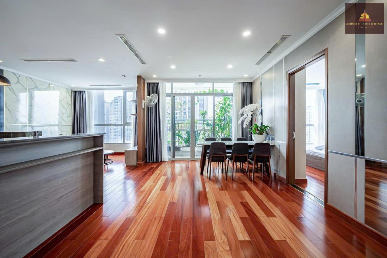 Landmark 81 - Sunny